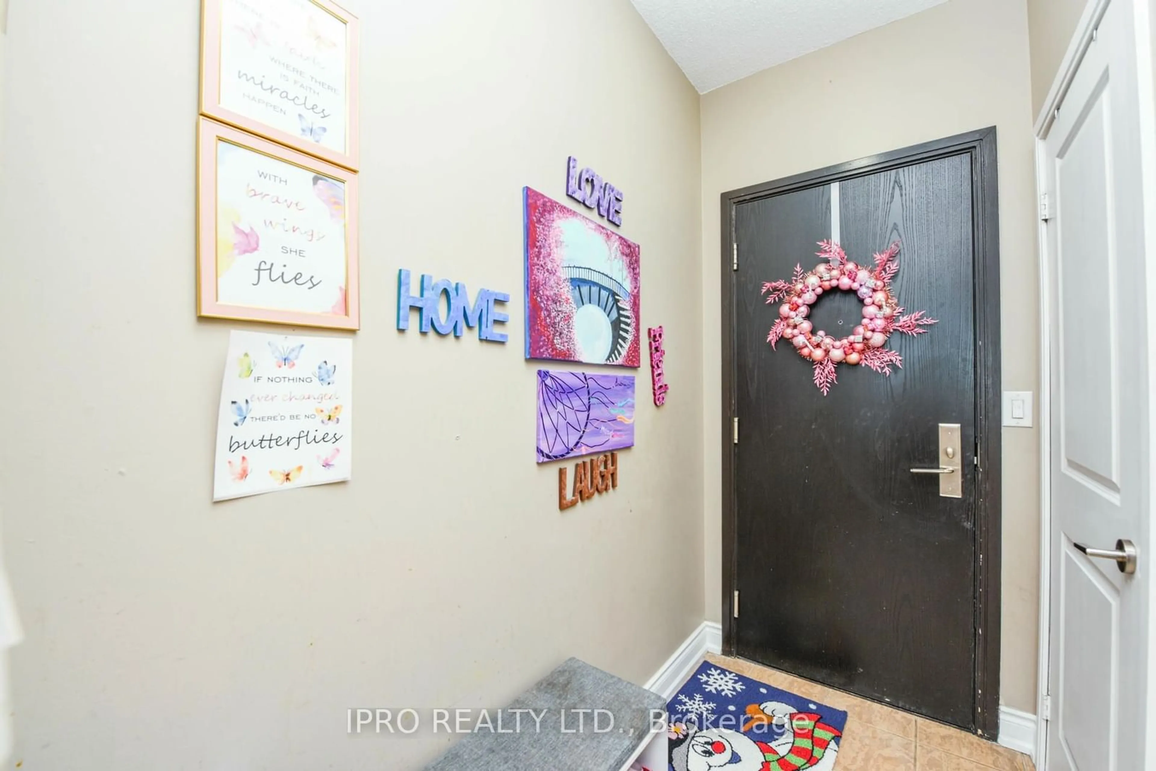 Indoor entryway for 80 Absolute Ave #1301, Mississauga Ontario L4Z 0A5