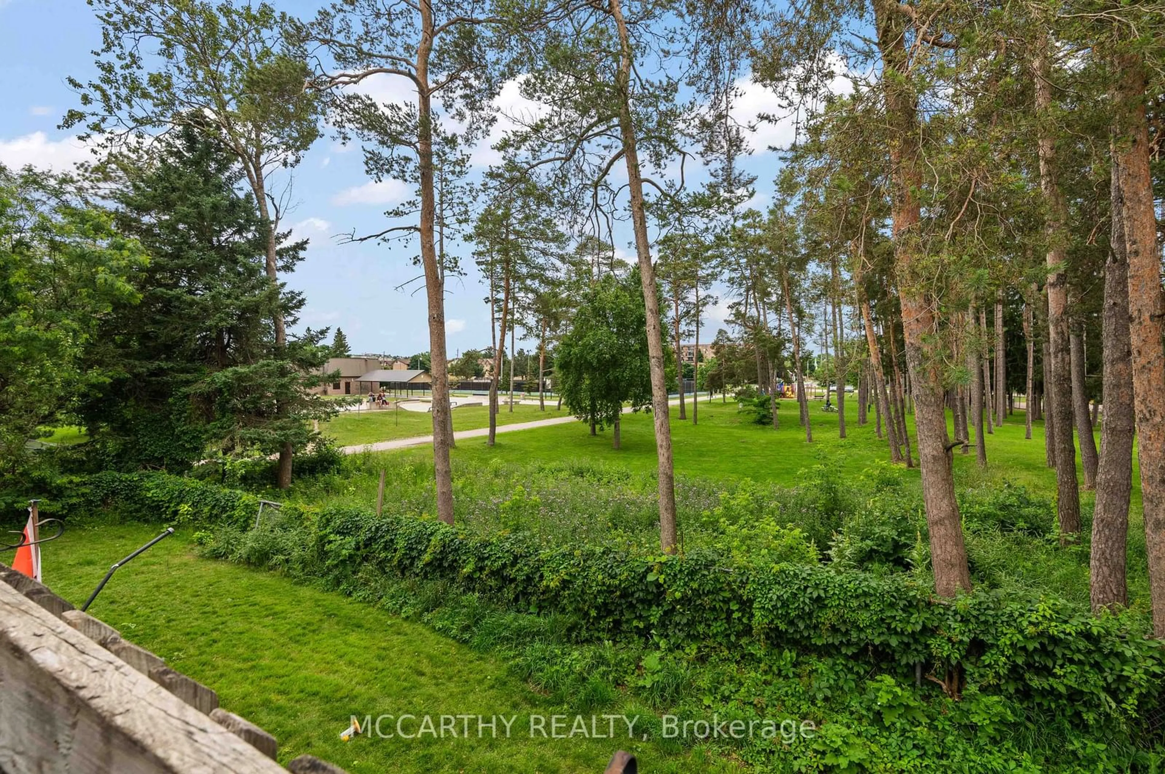 A pic from outside/outdoor area/front of a property/back of a property/a pic from drone, water/lake/river/ocean view for 50 Third St #H, Orangeville Ontario L9W 3B1