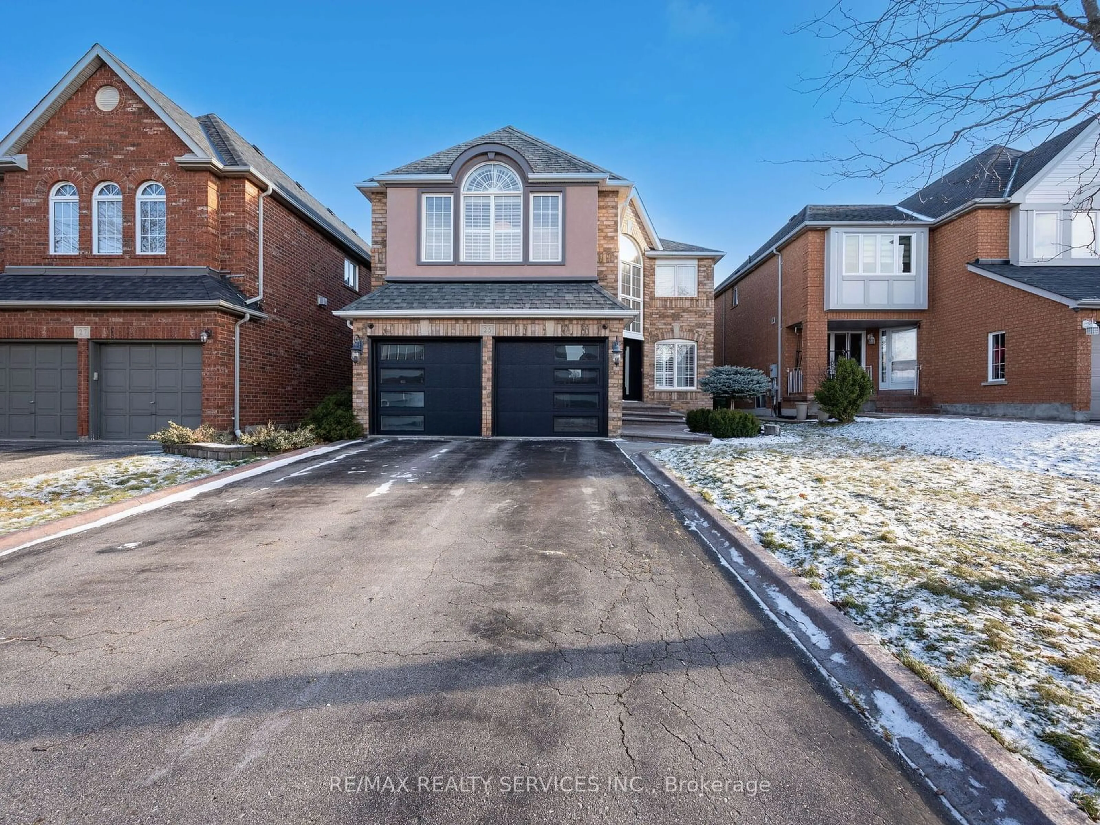 Home with brick exterior material, street for 25 Ribbon Dr, Brampton Ontario L6R 2C5