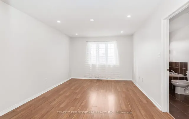 Additional property image - 8 Wicklow Rd