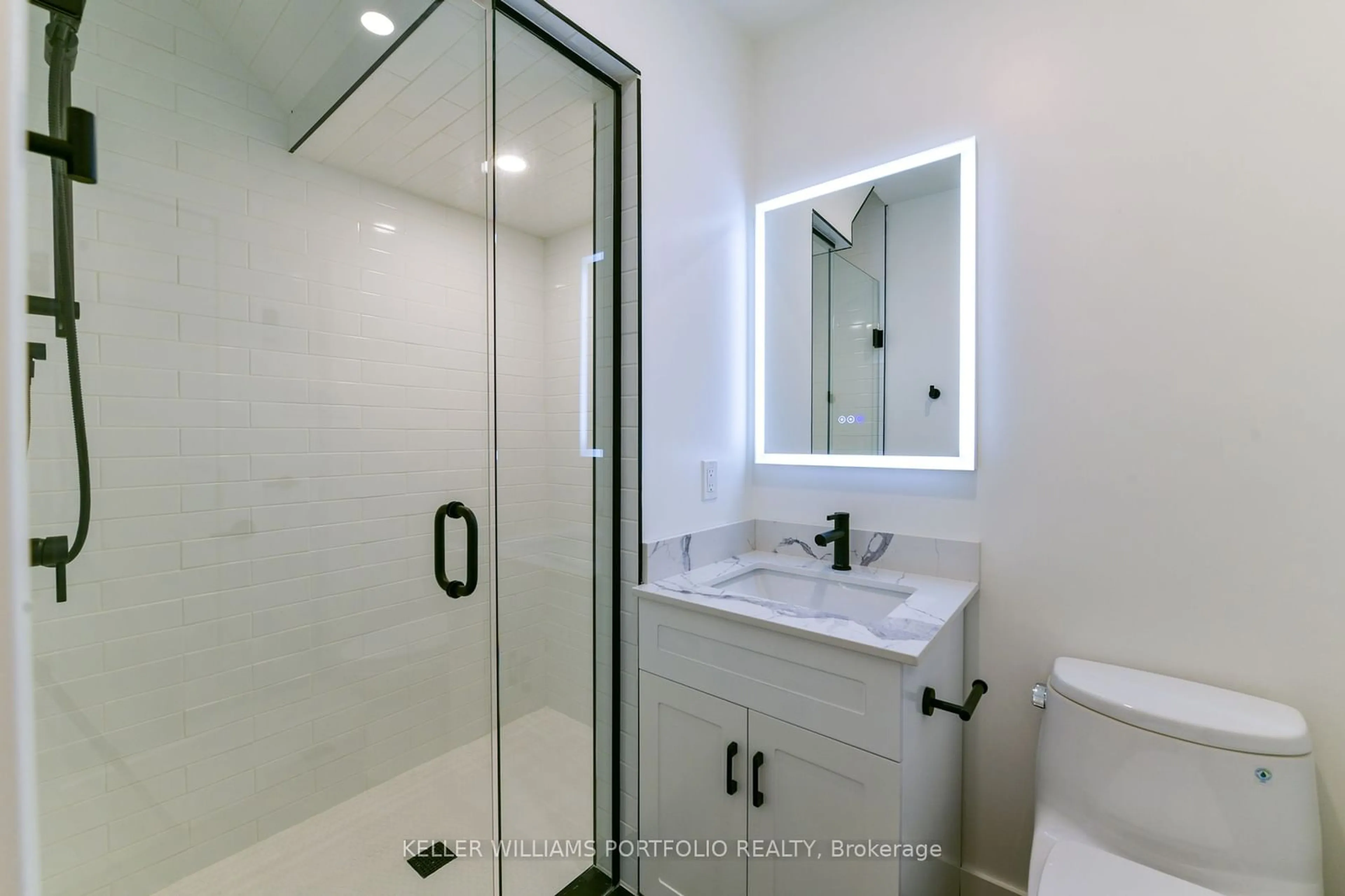 Contemporary bathroom, ceramic/tile floor for 1250 Davenport Rd, Toronto Ontario M6H 2G9