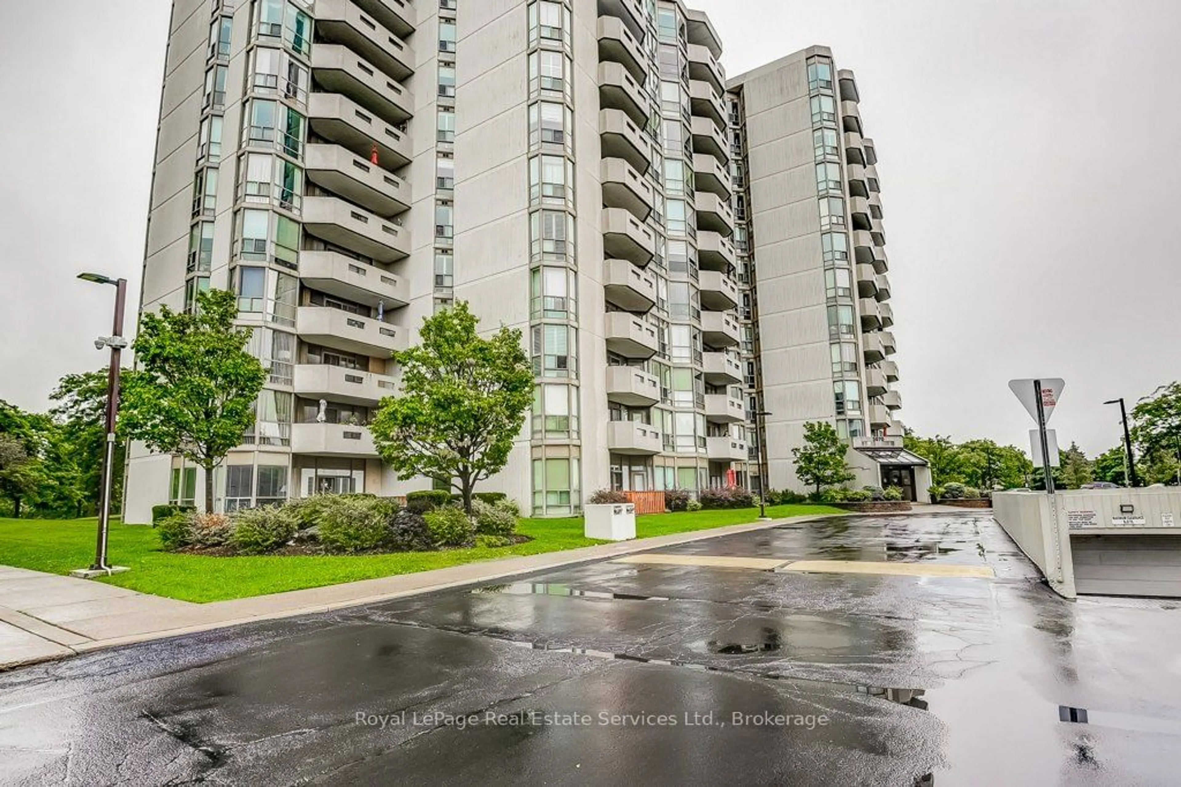 Unknown for 5070 Pinedale Ave #402, Burlington Ontario L7L 5V6