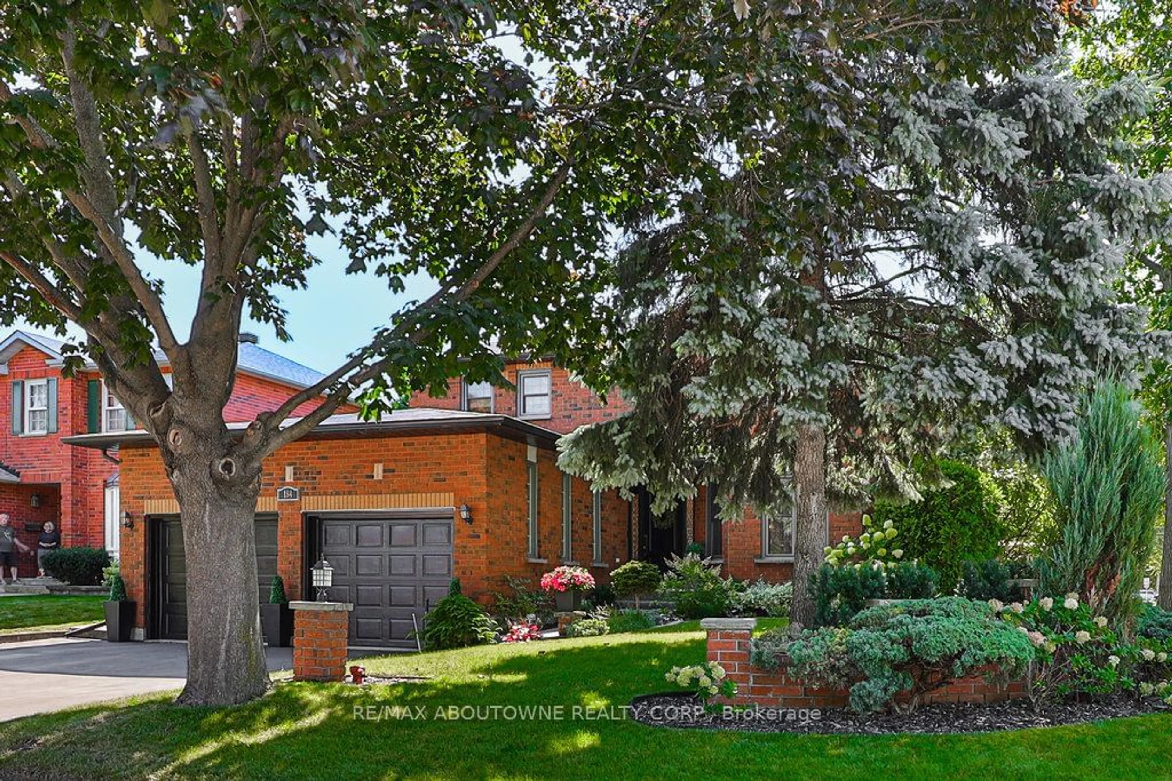 Home with brick exterior material, street for 184 Warner Dr, Oakville Ontario L6L 6E7