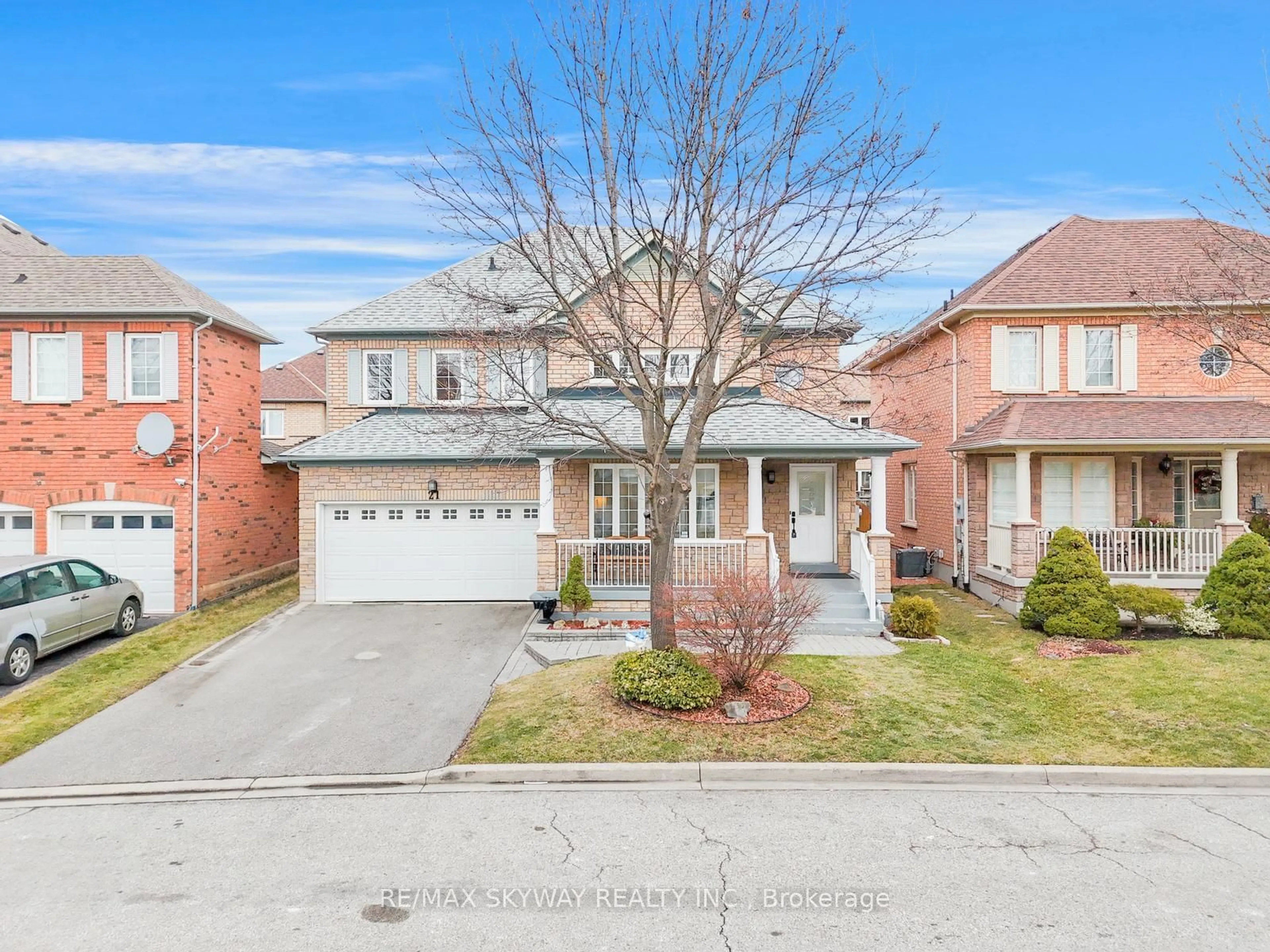 Home with brick exterior material, street for 21 Badger Ave, Brampton Ontario L6R 1Z2