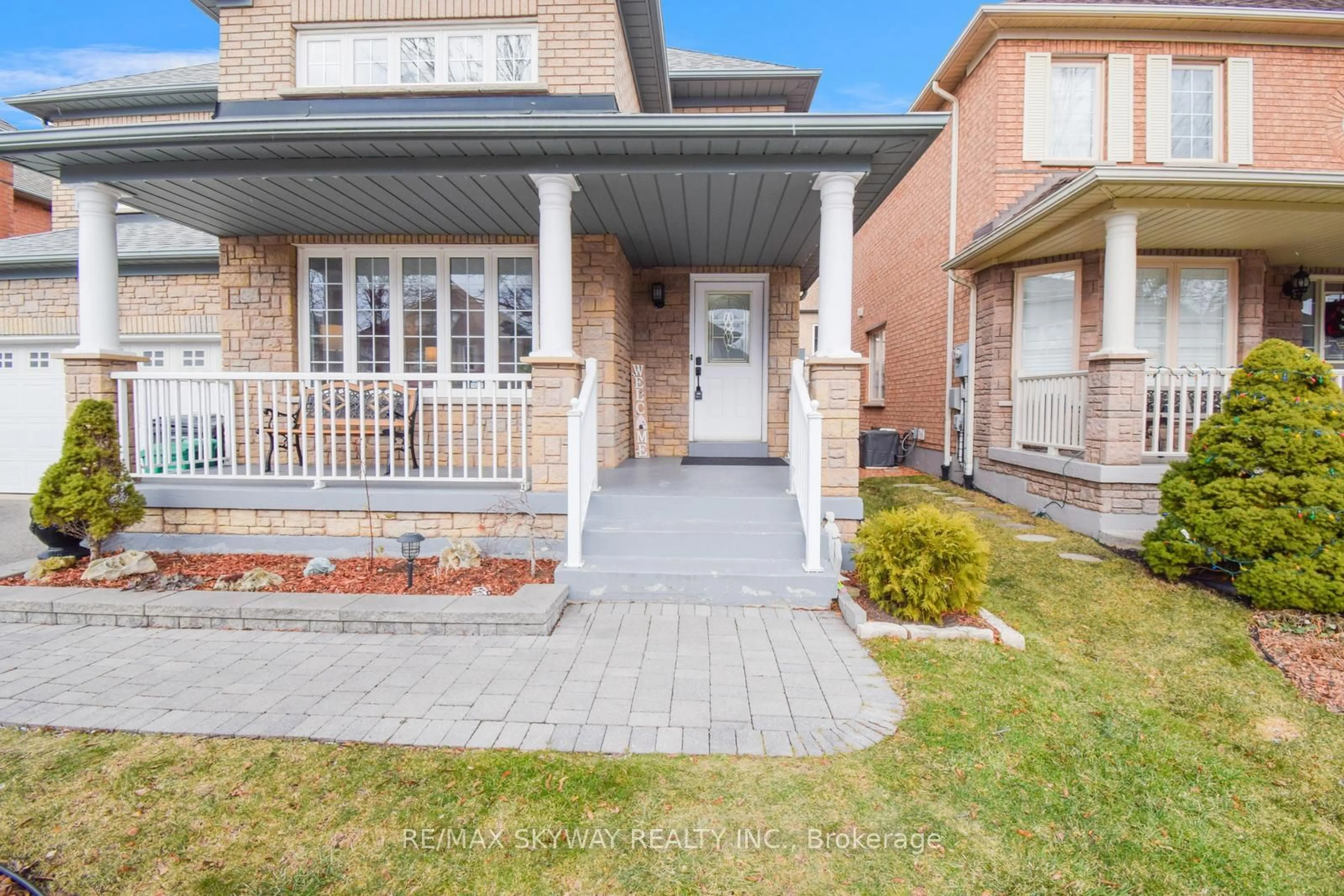 Home with brick exterior material, street for 21 Badger Ave, Brampton Ontario L6R 1Z2