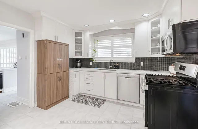 Additional image 31 of 86 Windermere Crt