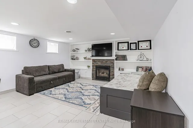 Additional image 17 of 86 Windermere Crt