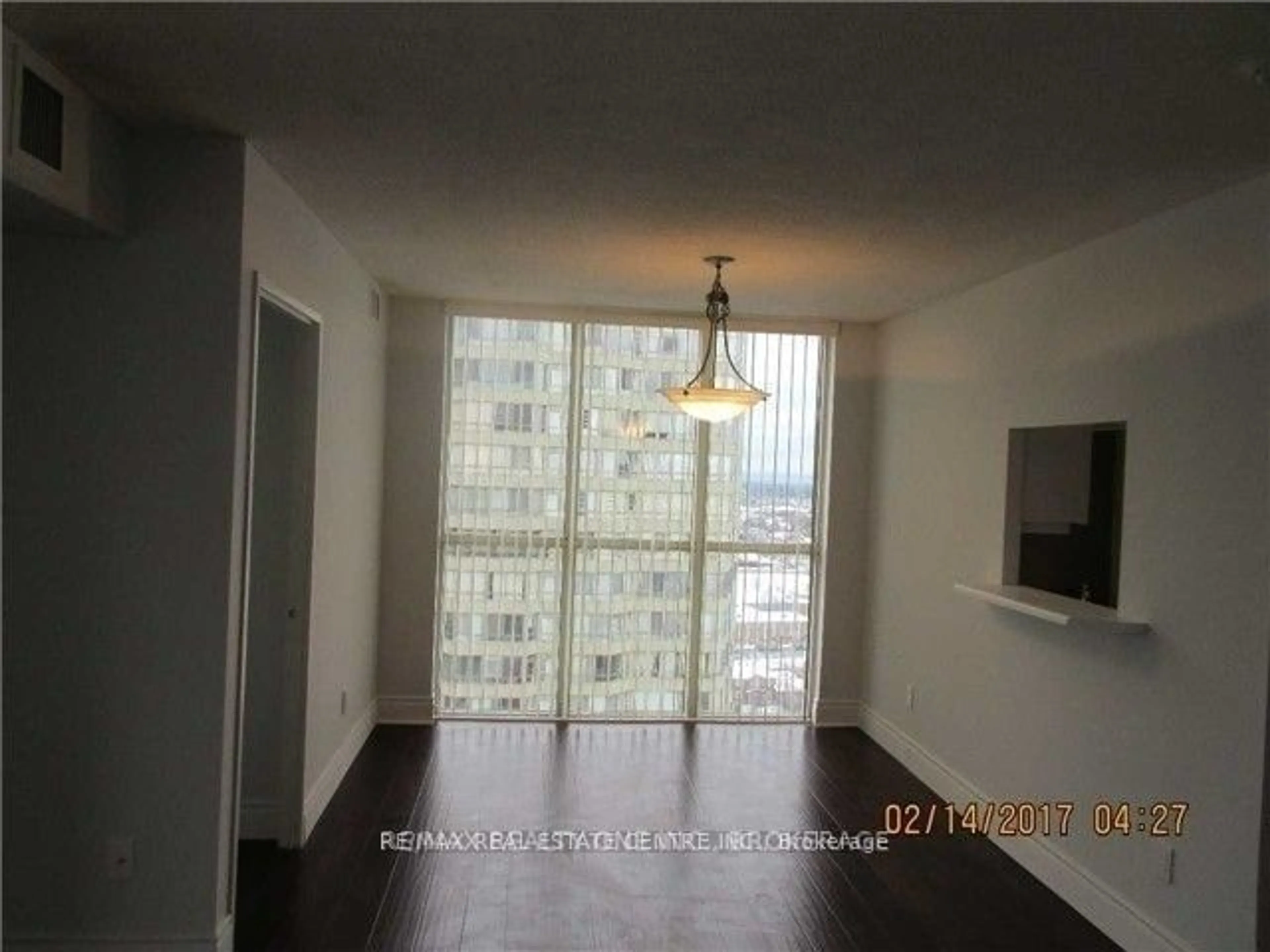 A pic of a room for 285 Enfield Pl #2103, Mississauga Ontario L5B 3Y6