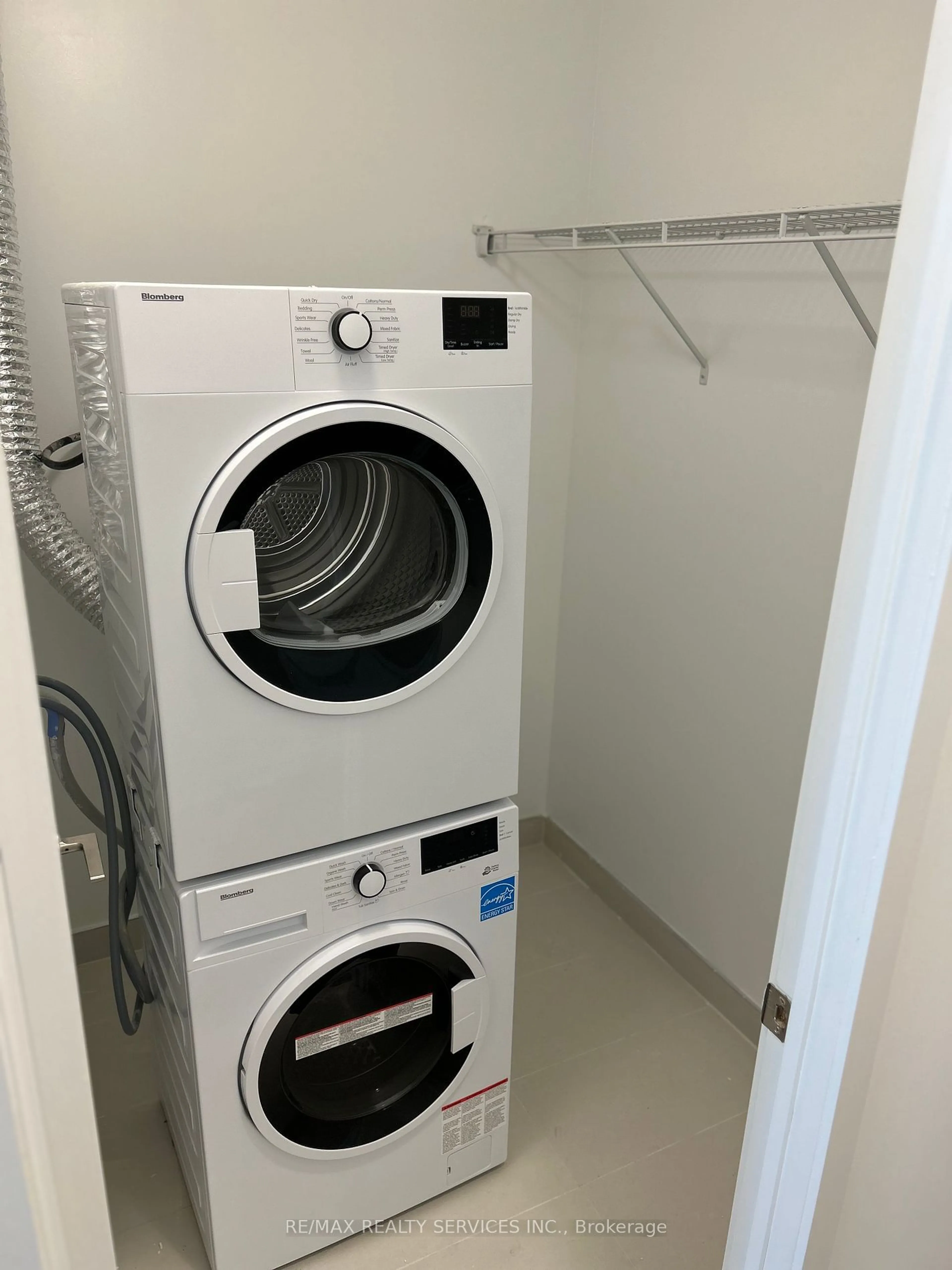 Laundry room for 1787 St. Clair Ave #102, Toronto Ontario M6N 0B7