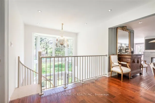 Additional property image - 607 Edgewater Cres