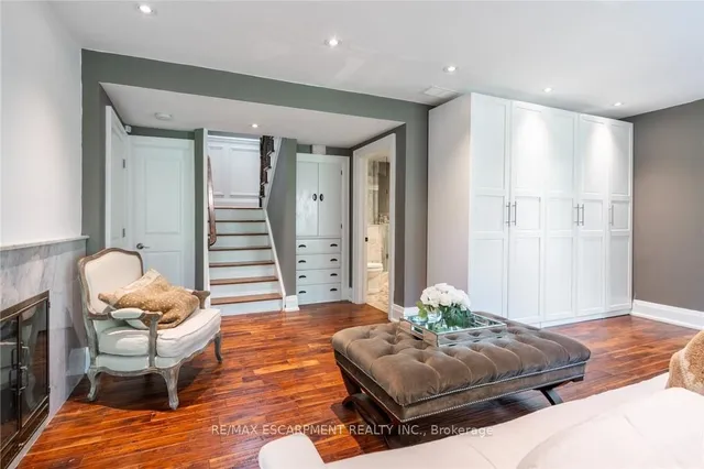Additional property image - 607 Edgewater Cres