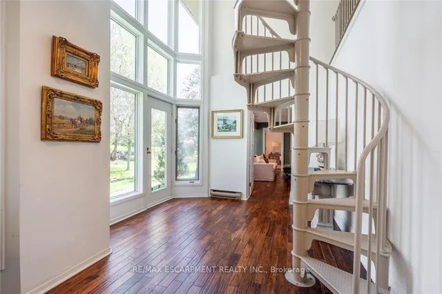 Additional property image - 607 Edgewater Cres