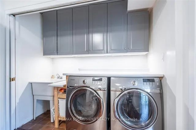 Additional property image - 607 Edgewater Cres