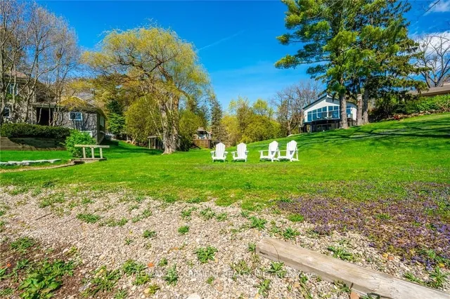Additional property image - 607 Edgewater Cres