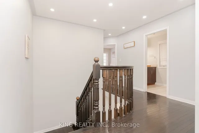 Additional property image - 54 COACHLIGHT Cres