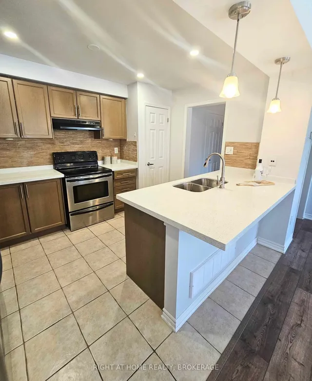 Additional image 18 of 235 SCHREYER Cres