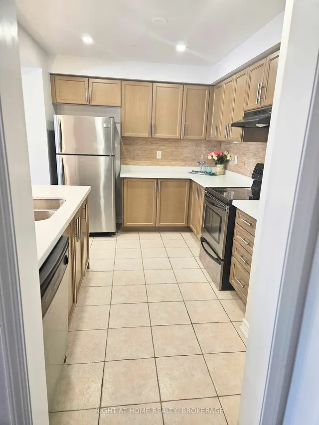 Additional image 20 of 235 SCHREYER Cres