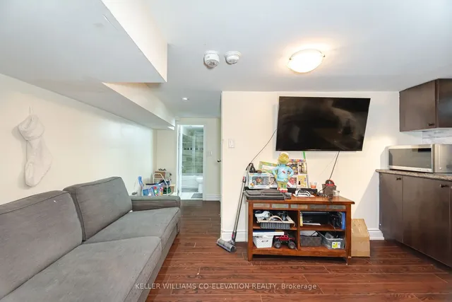 Additional property image - 310 Silverthorn Ave