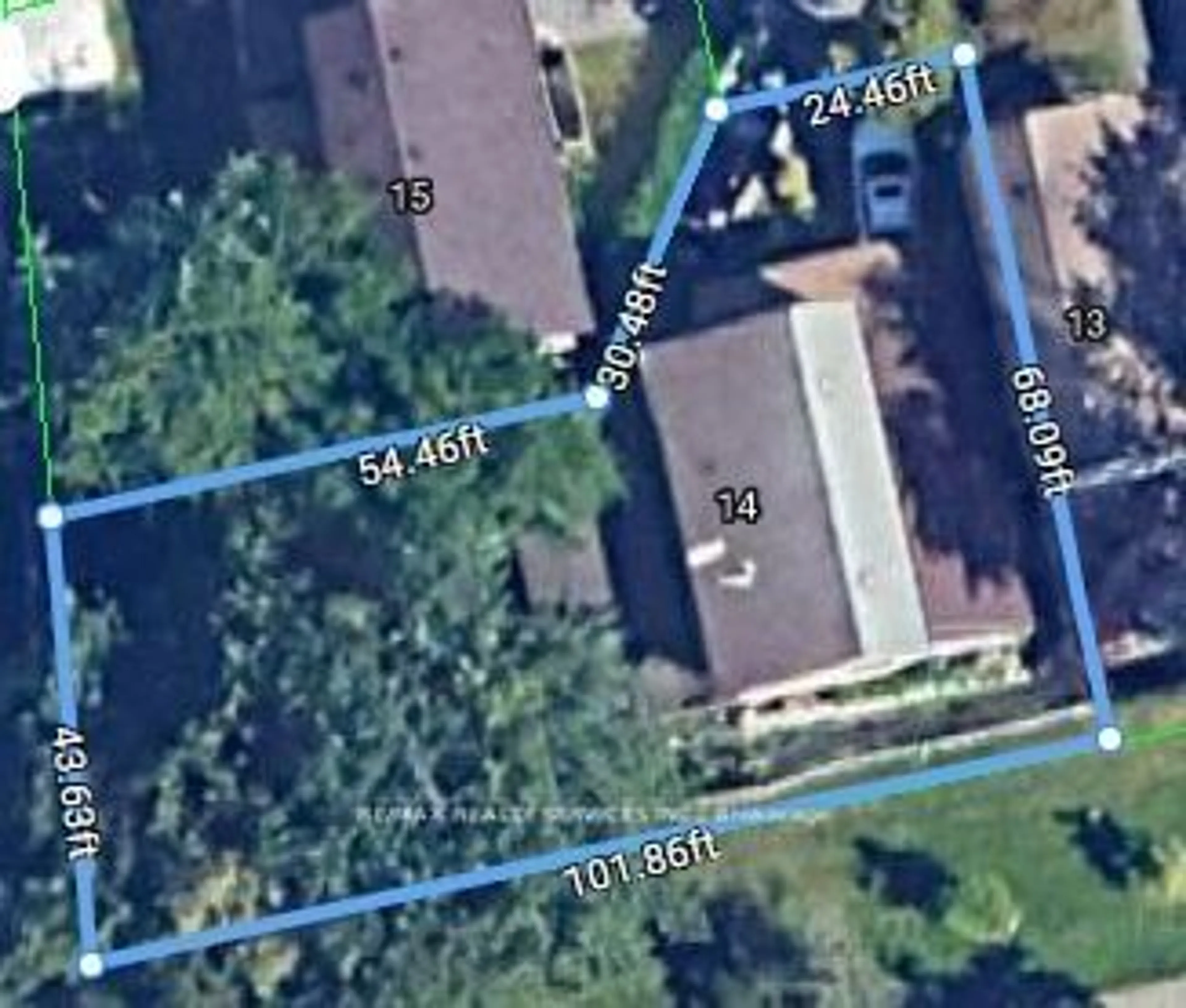 A pic from outside/outdoor area/front of a property/back of a property/a pic from drone, street for 14 Greenhills Sq, Brampton Ontario L6S 2J4