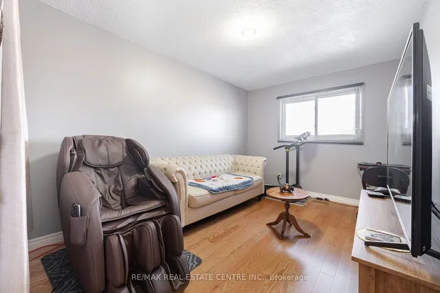 Additional property image - 17 Ashurst Cres