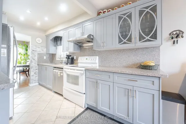 Additional property image - 17 Ashurst Cres