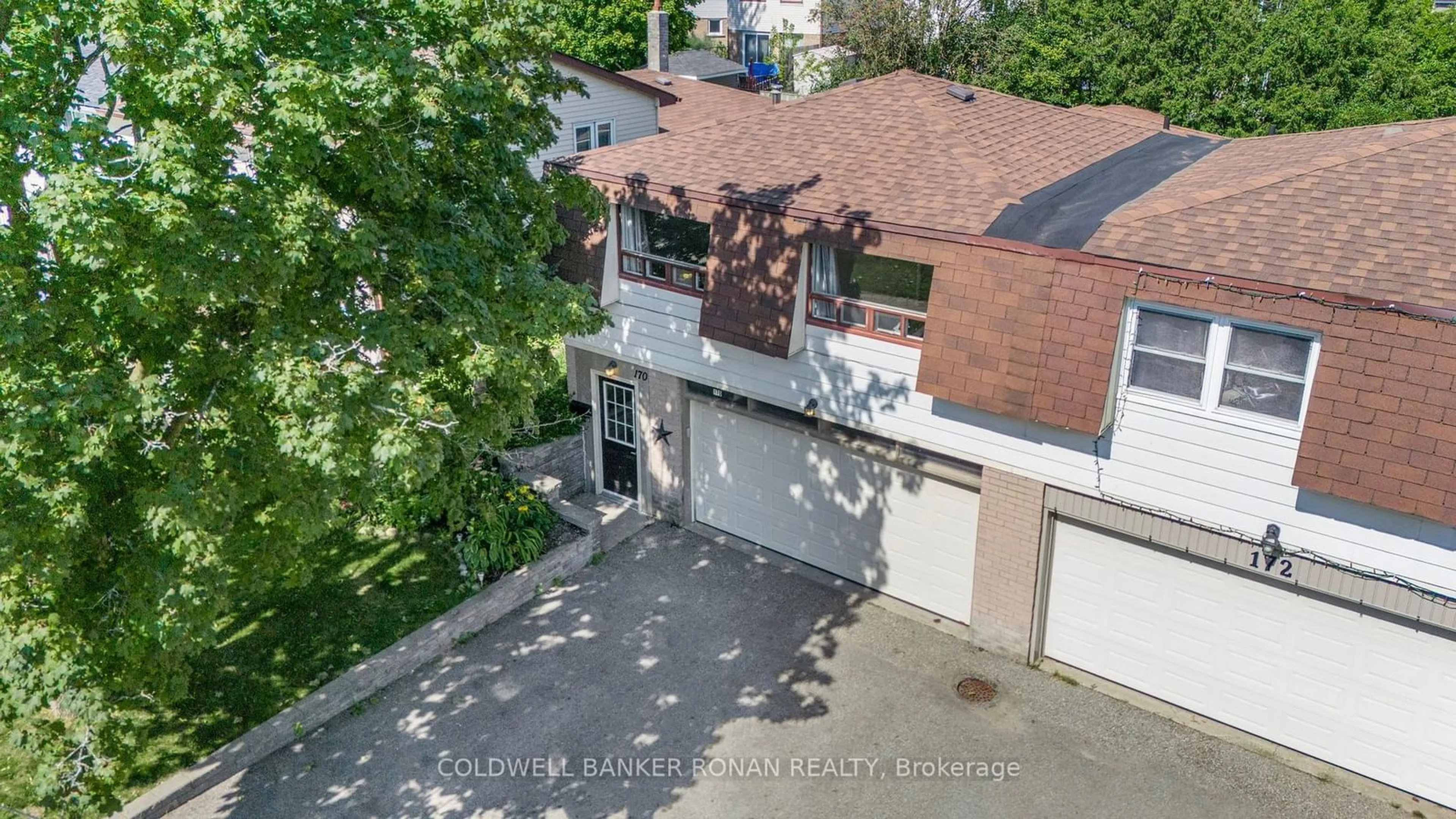 A pic from outside/outdoor area/front of a property/back of a property/a pic from drone, city buildings view from balcony for 170 Burbank Cres, Orangeville Ontario L9W 3H8