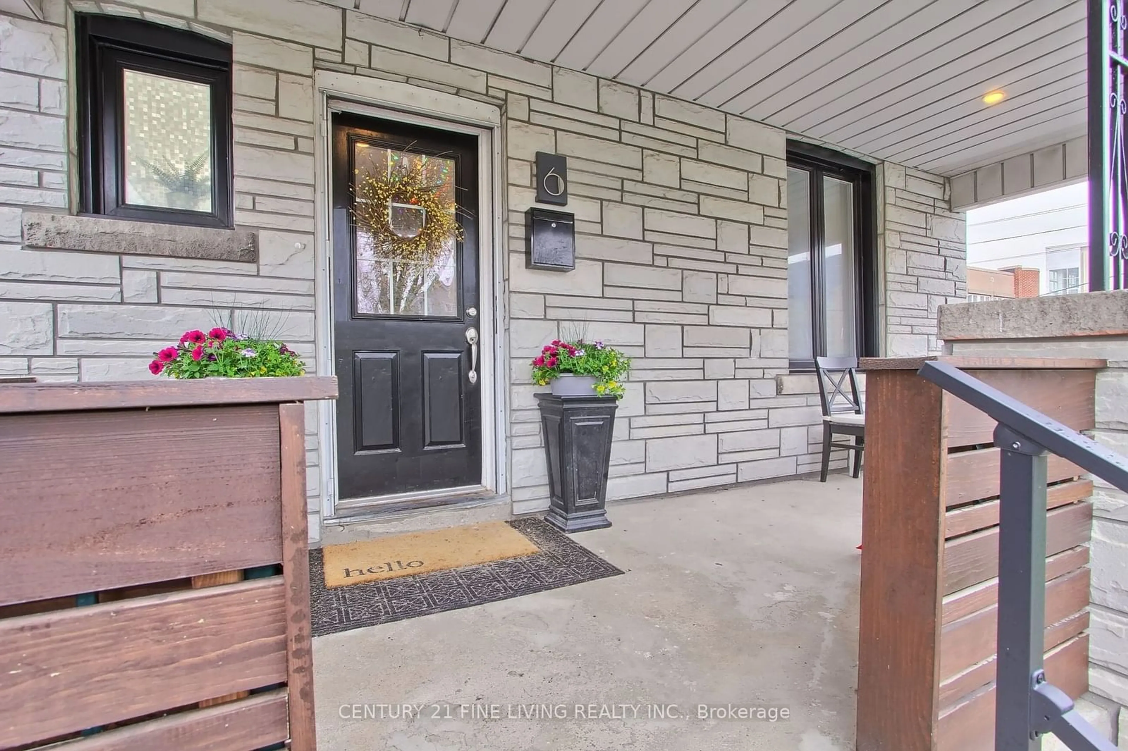 Indoor entryway for 6 Edmund Ave, Toronto Ontario M9N 1A3