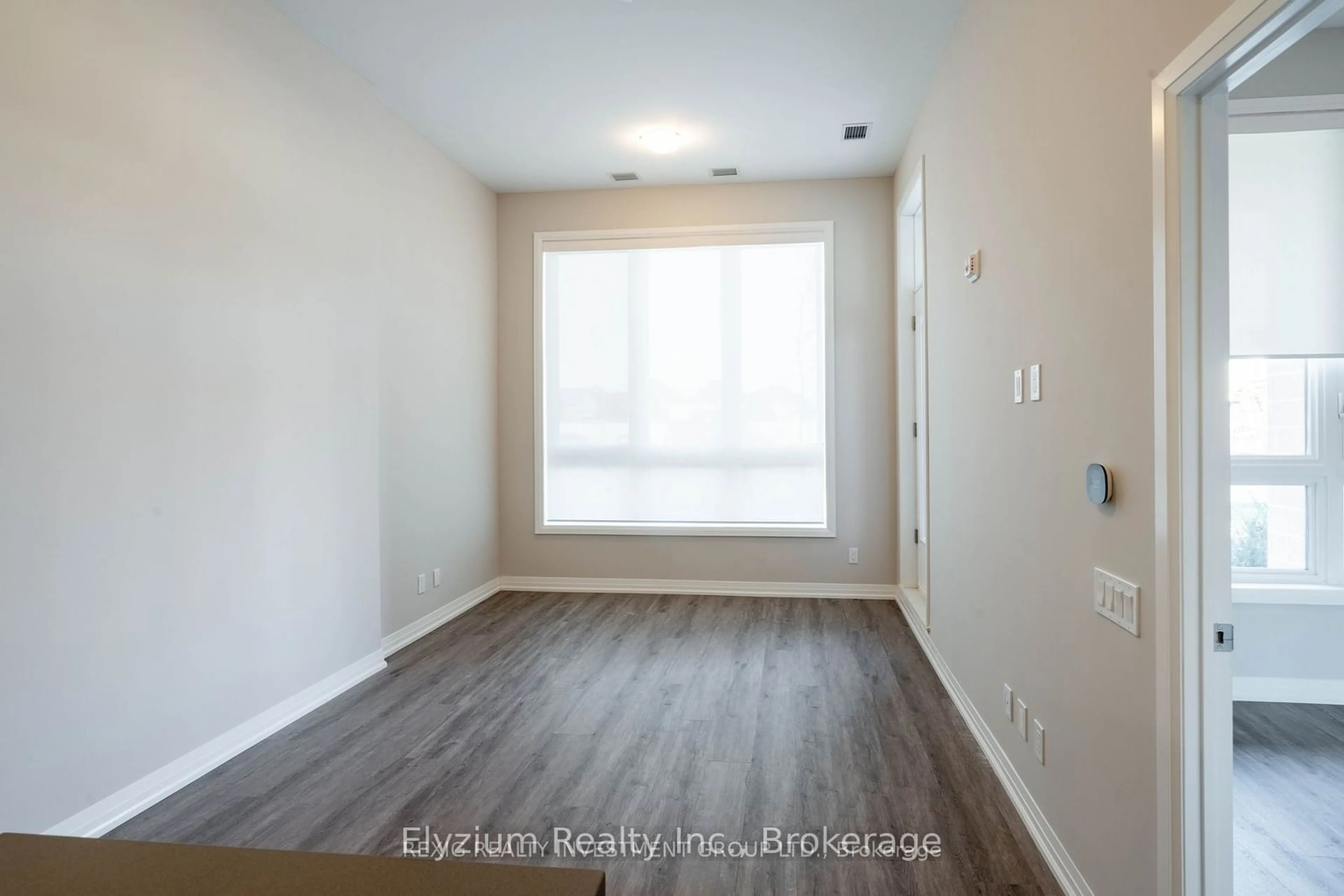 A pic of a room for 3265 Carding Mill Tr #109, Oakville Ontario L6M 0W6