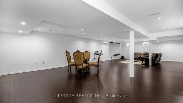 Additional property image - 23 Louisburg Cres