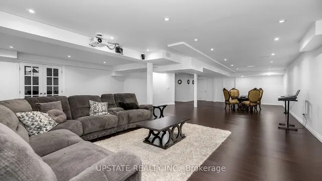Additional property image - 23 Louisburg Cres