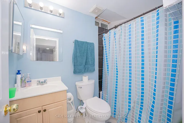 Additional property image - 7 Hood Cres