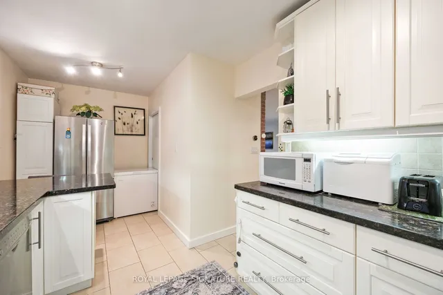 Additional property image - 41 Dixington Cres