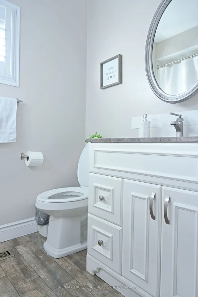 Additional property image - 73 Viceroy Cres