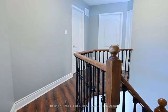 Additional property image - 73 Viceroy Cres
