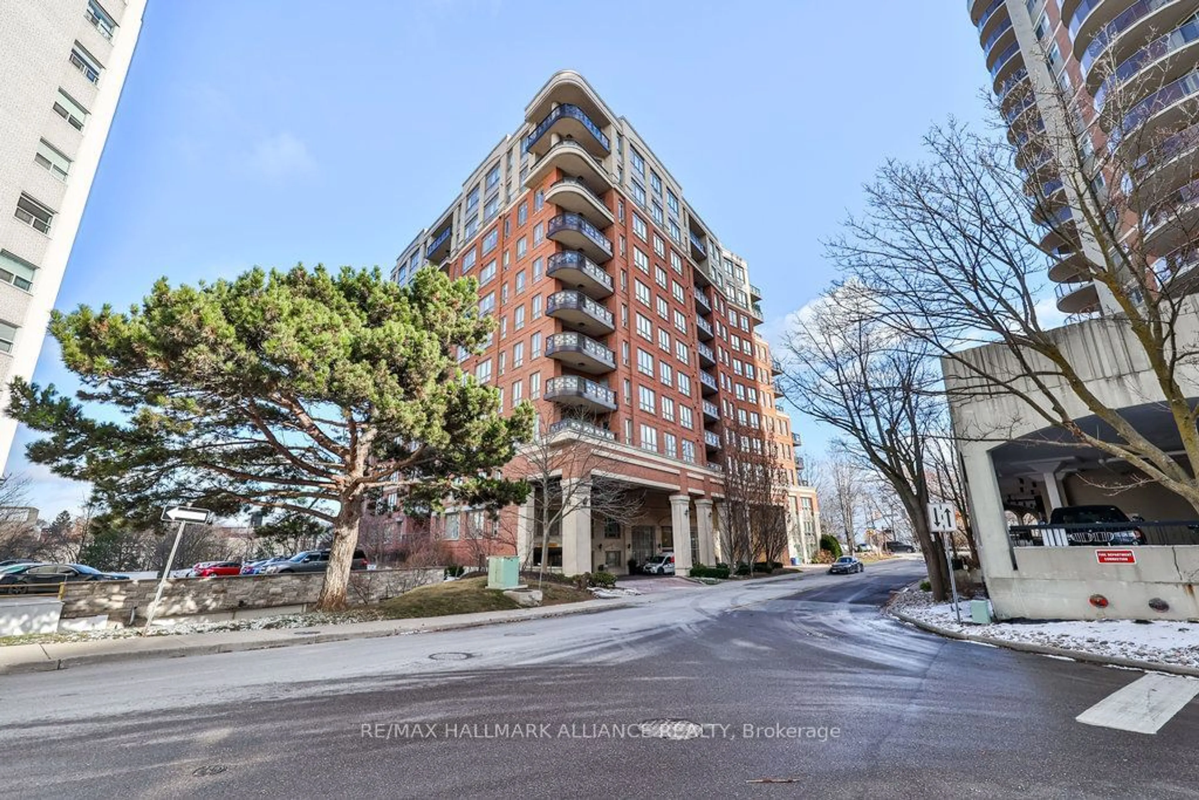 Unknown for 111 Forsythe St #201, Oakville Ontario L6K 3J9