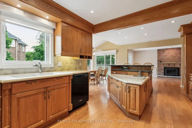 Additional property image - 2008 Grenville Dr