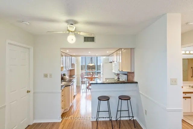 Additional property image - 5080 Pinedale Ave Unit 805