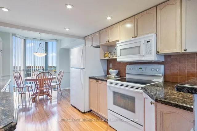 Additional property image - 5080 Pinedale Ave Unit 805