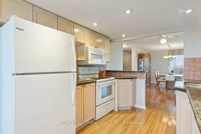 Additional property image - 5080 Pinedale Ave Unit 805