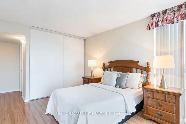 Additional property image - 5080 Pinedale Ave Unit 805
