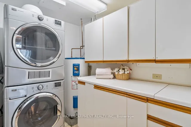 Additional property image - 5080 Pinedale Ave Unit 805