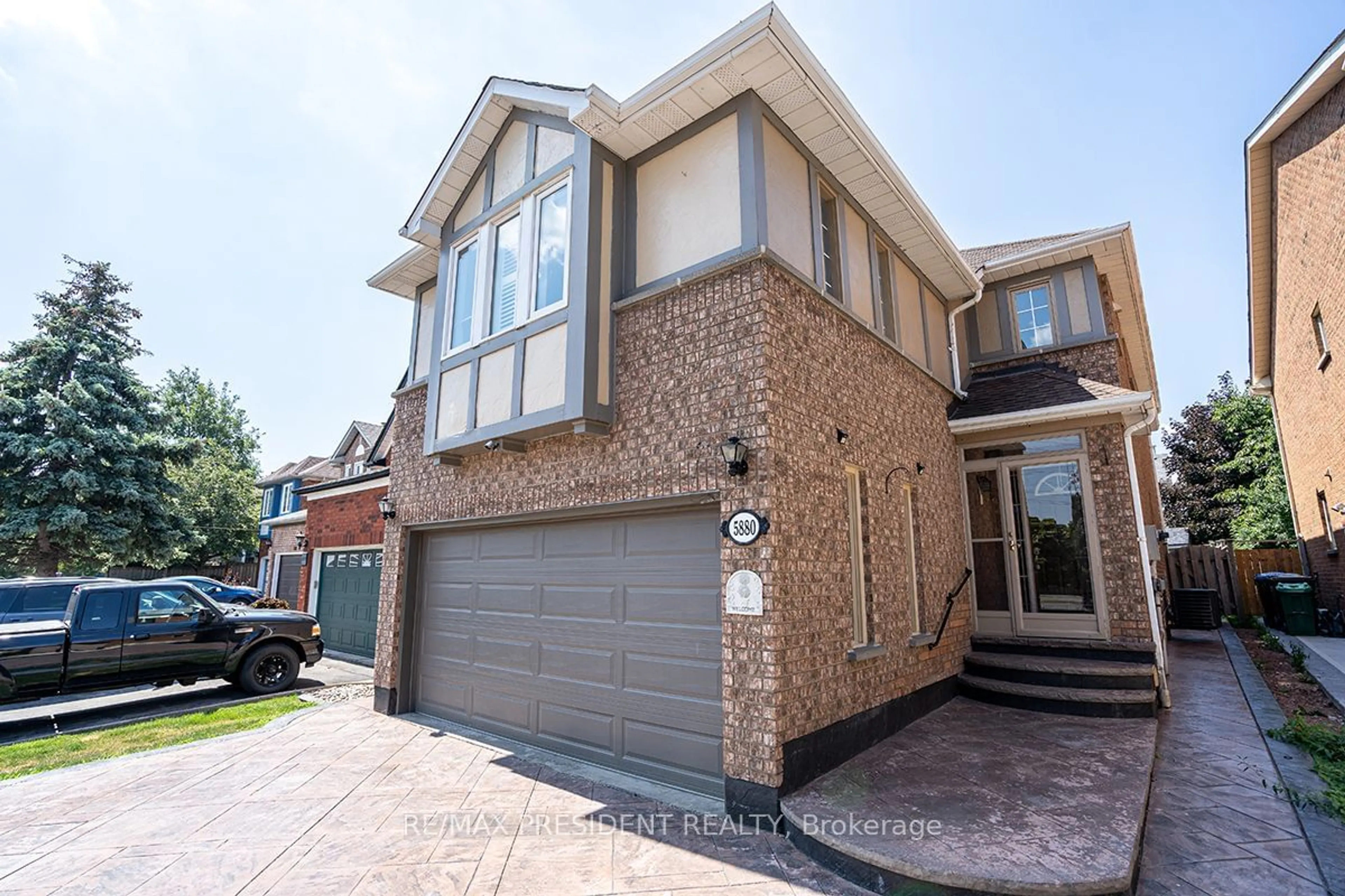 Home with brick exterior material, street for 5880 Chorley Pl, Mississauga Ontario L5M 5L7