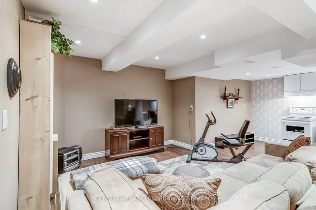 Additional property image - 6 Collingwood Ave