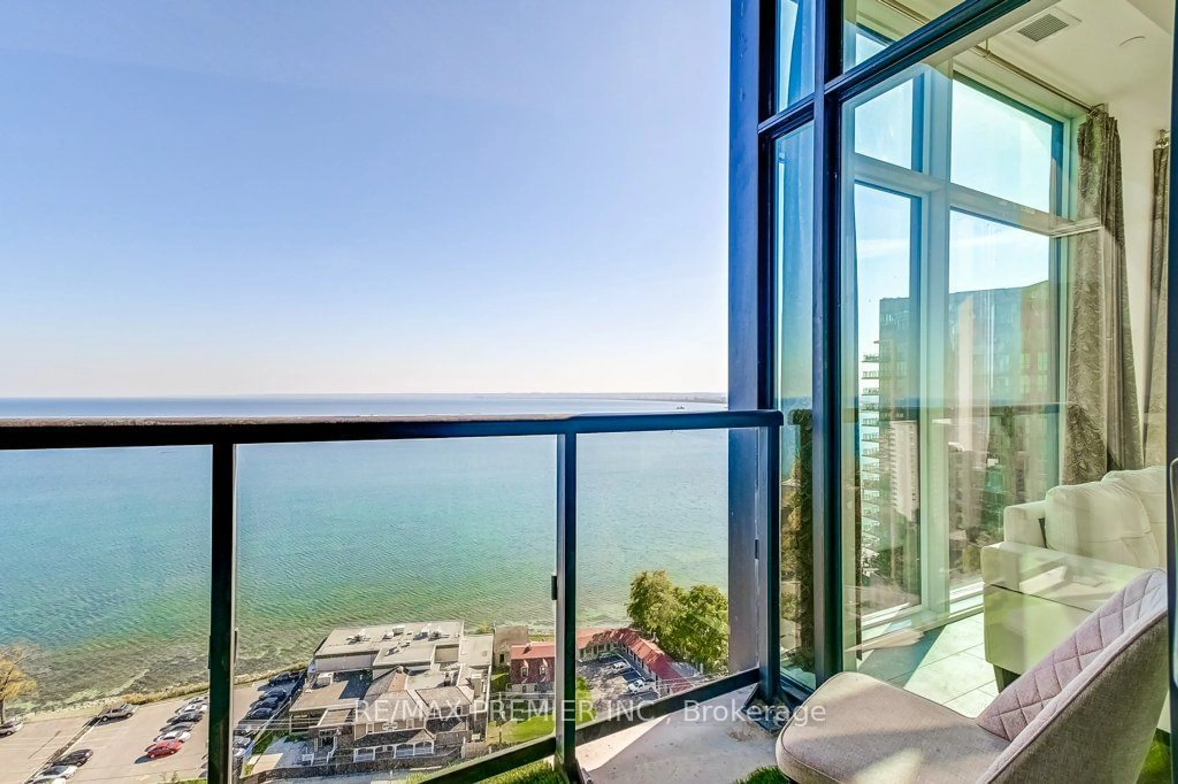 Balcony in the apartment, water/lake/river/ocean view for 370 Martha St #2004, Burlington Ontario L7R 2P7