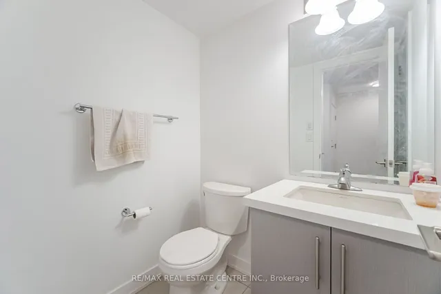 Additional image 20 of 155 Veterans Dr Unit 7