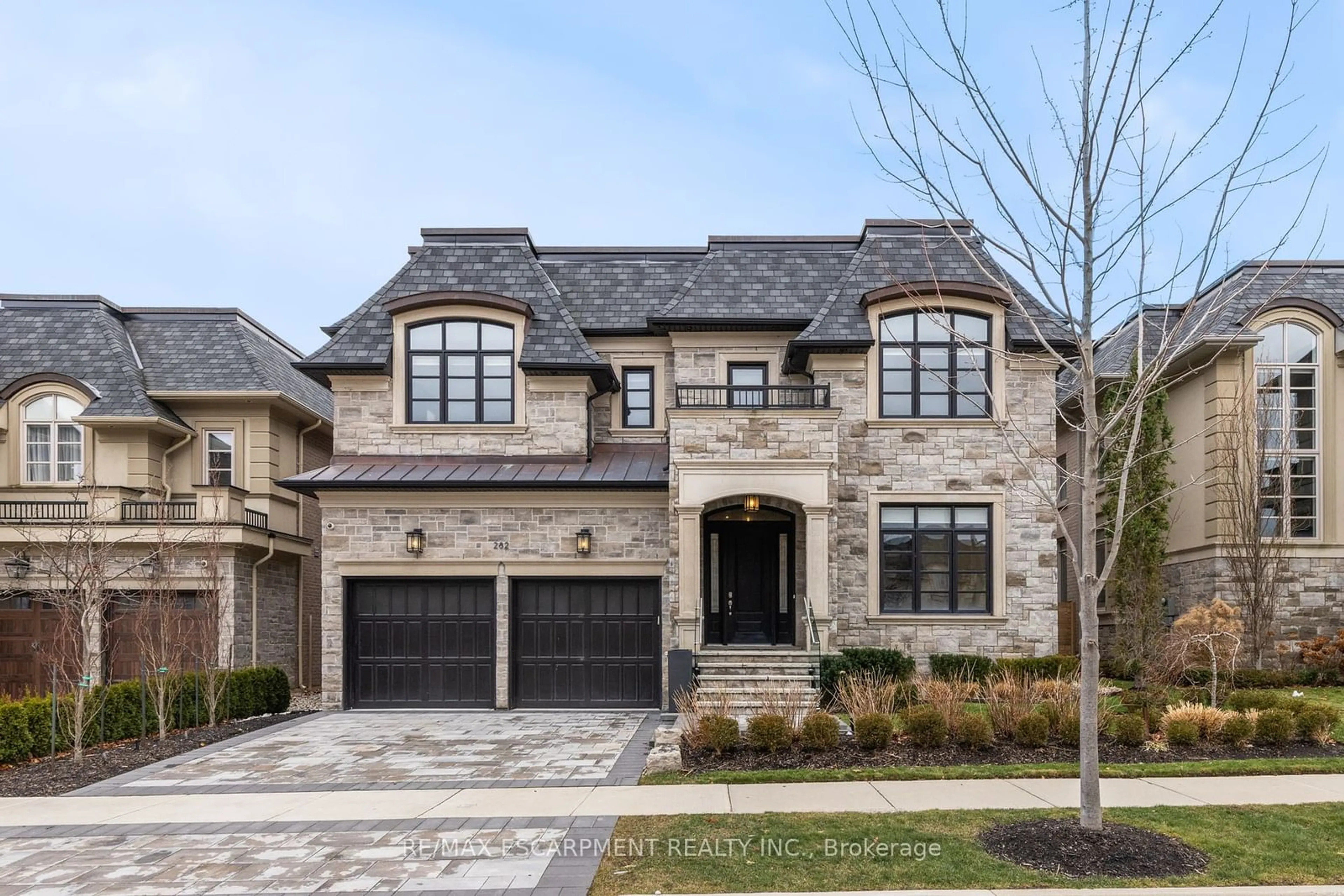 Home with brick exterior material, street for 282 Tudor Ave, Oakville Ontario L6K 2V5