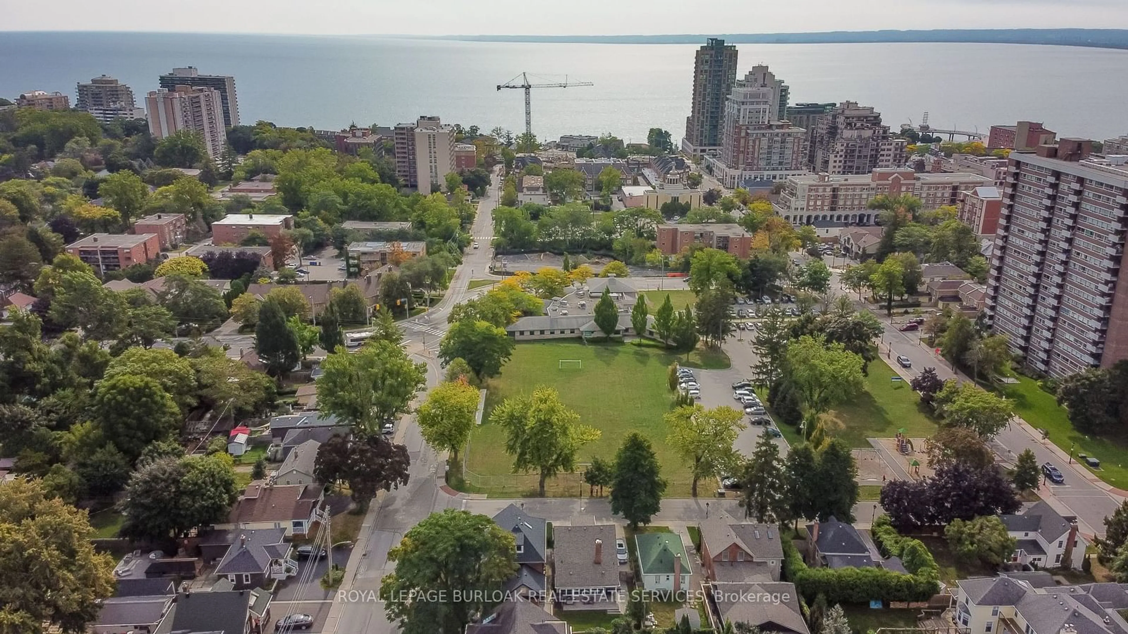 A pic from outside/outdoor area/front of a property/back of a property/a pic from drone, city buildings view from balcony for 430 Pearl St #311, Burlington Ontario L7R 4J8