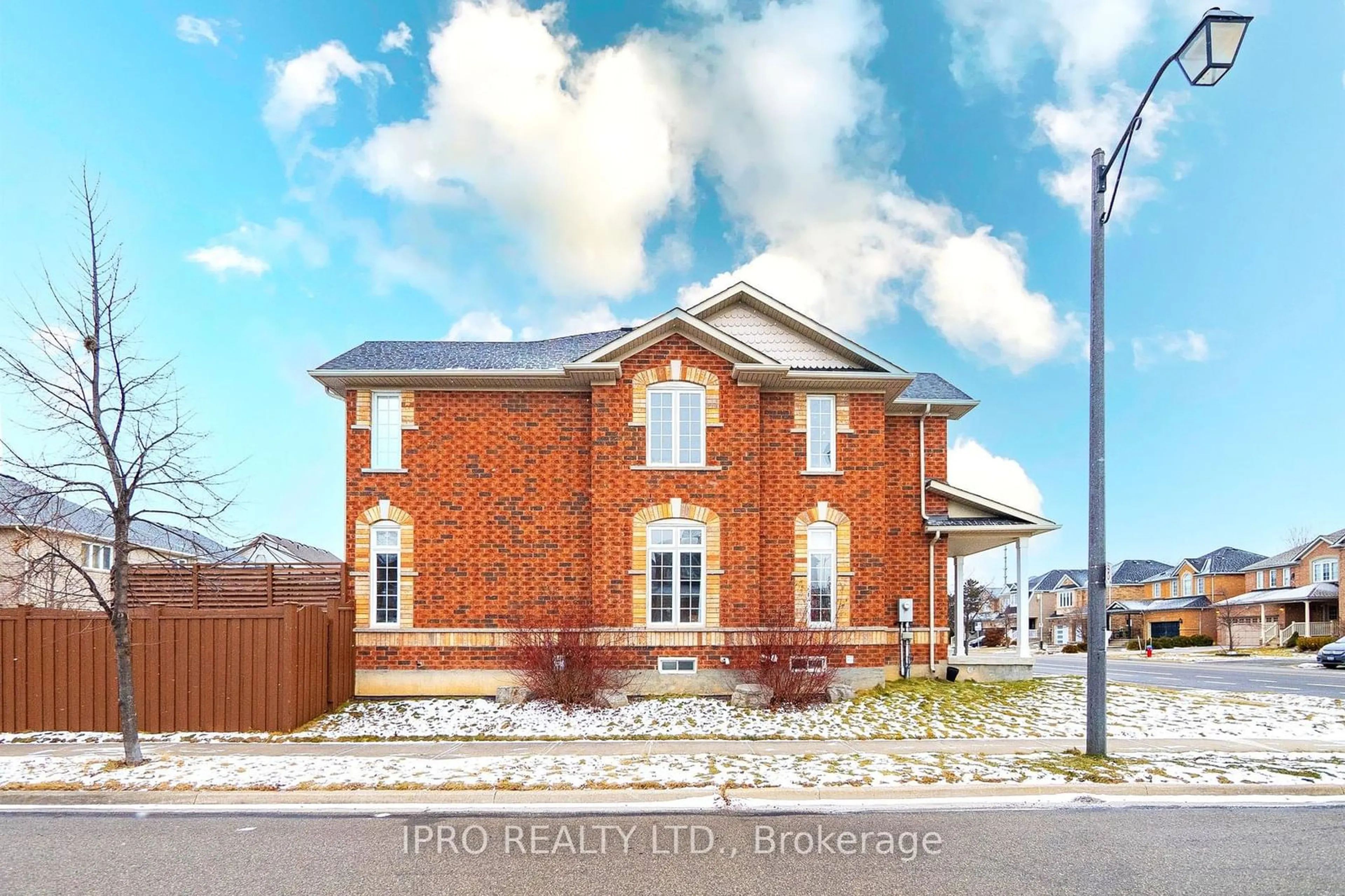 Home with brick exterior material, street for 1038 Laurier Ave, Milton Ontario L9T 6W7