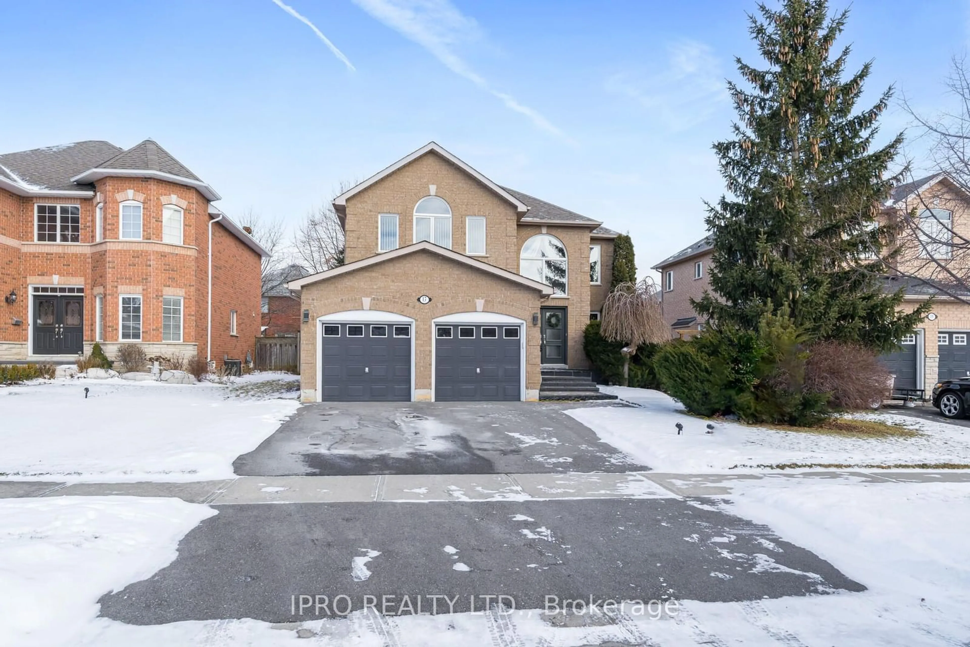 Home with brick exterior material, street for 17 Robinson Rd, Halton Hills Ontario L7G 6G5