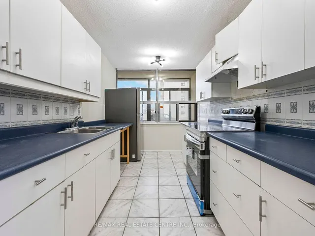 Additional image 17 of 15 Kensington Rd Unit 101